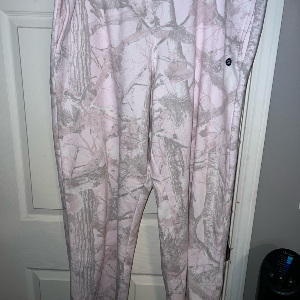 Hollister Pink Camouflage Low Rise Sweatpants